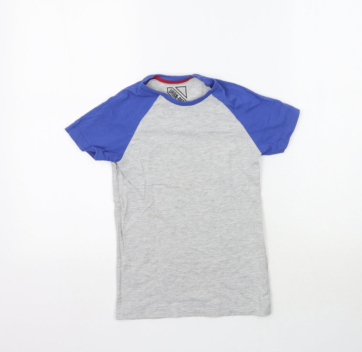 Additional front view of Matalan boys’ grey basic t-shirt, size 8, years
