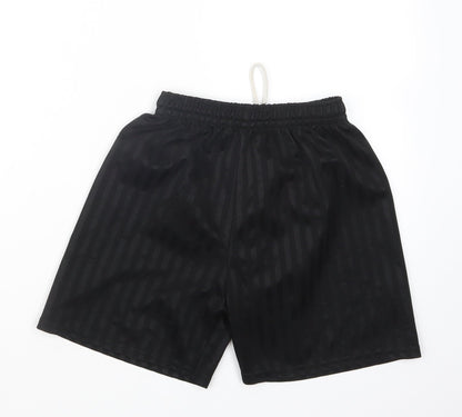 Preworn Boys Black   Bermuda Shorts Size 9-10 Years