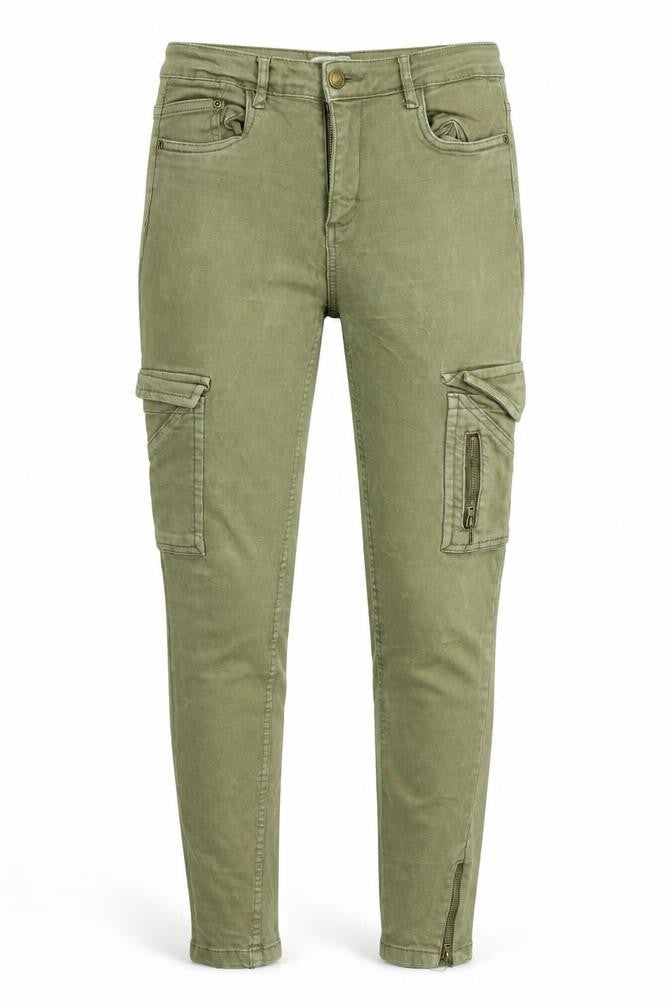 Front view of Pull&Bear women’s green denim skinny jeans, size UK 26, in, 26-inch leg