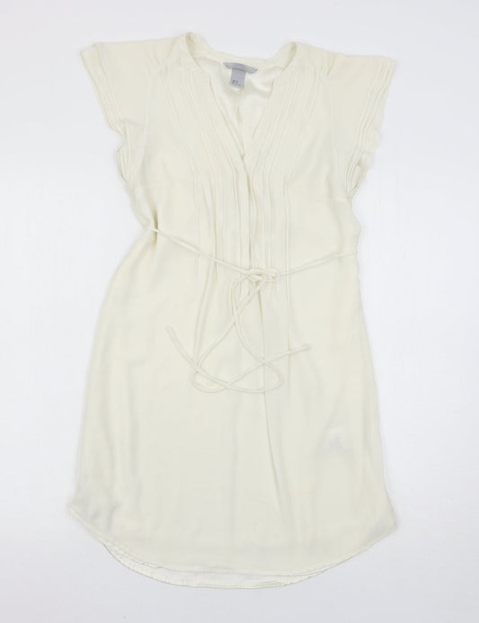 H&M Womens White   Mini  Size 6