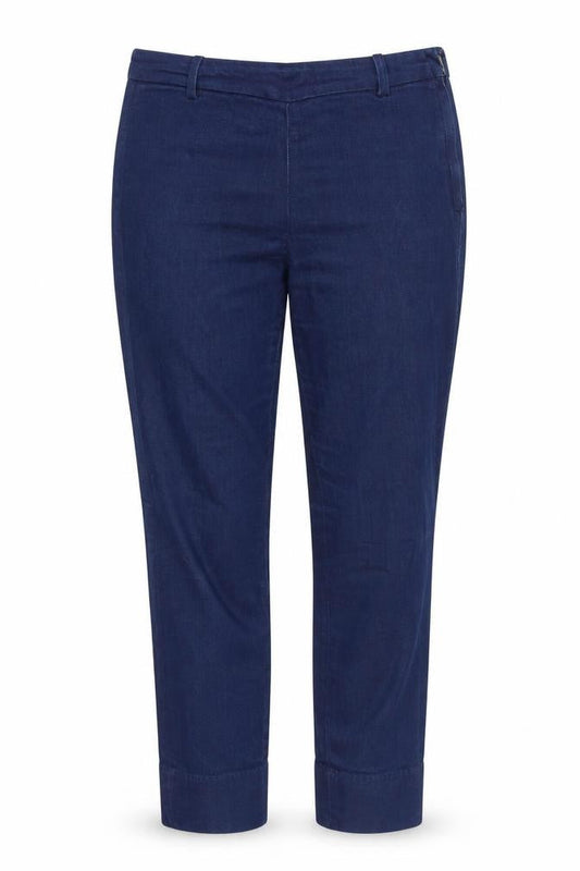 Front view of Leana Woman women’s blue denim capri jeans, size UK 8, 26-inch leg