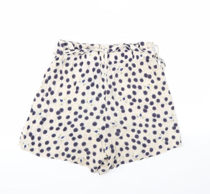 H&M Womens Ivory   Cut-Off Shorts Size 4 - STRECHY WAISTBAND