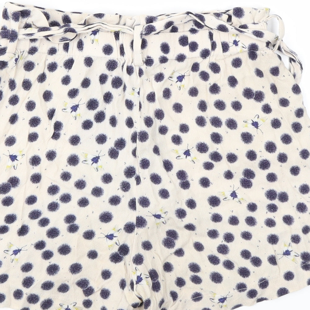 H&M Womens Ivory   Cut-Off Shorts Size 4 - STRECHY WAISTBAND