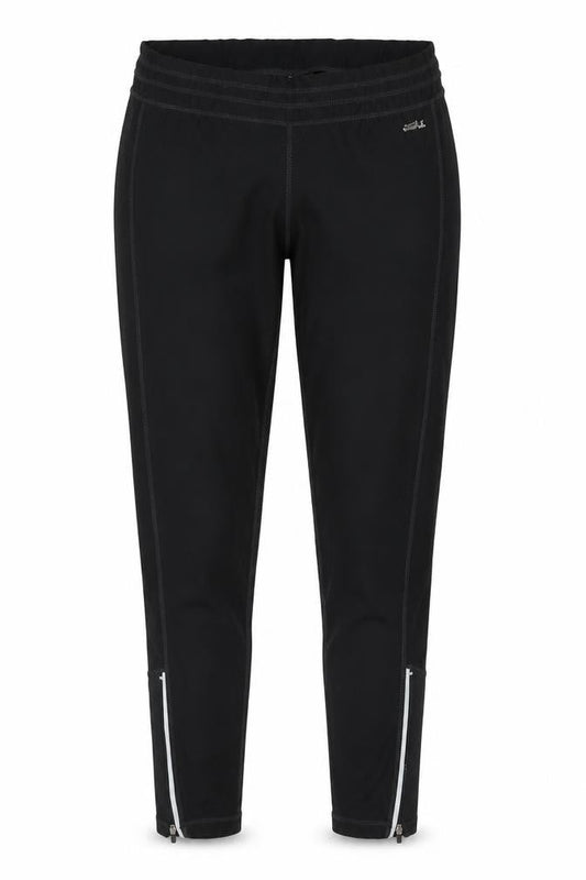 Front view of Preworn women’s black carrot leggings, size S, 26-inch leg