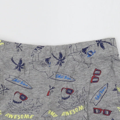 Preworn Boys Grey Geometric  Sweat Shorts Size 5-6 Years