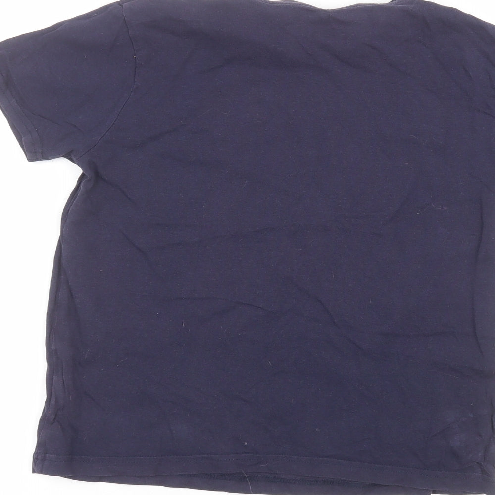 Brand and care label for Primark boys’ blue basic t-shirt, size 10-11, years
