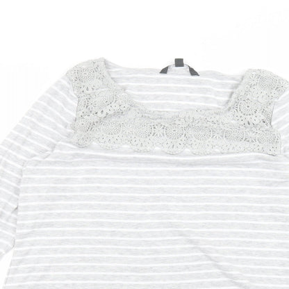 Womens UK Size 16 Love leisure White Pullover Jumper