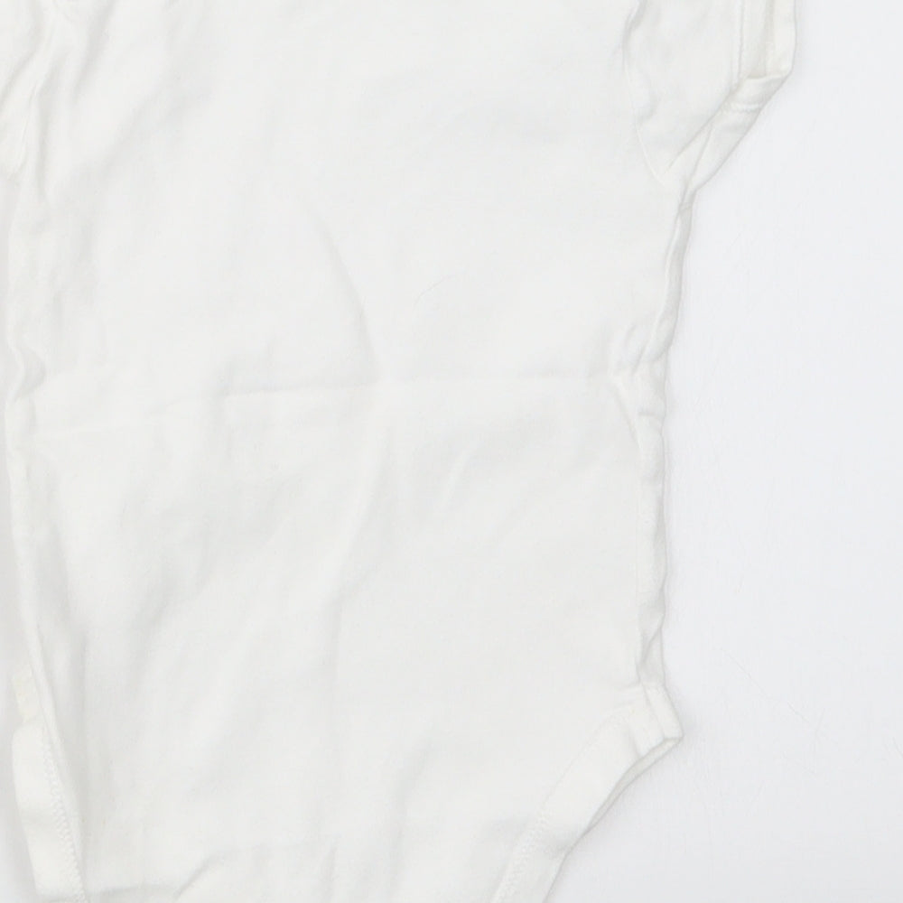 George Baby White   Babygrow One-Piece Size 12-18 Months