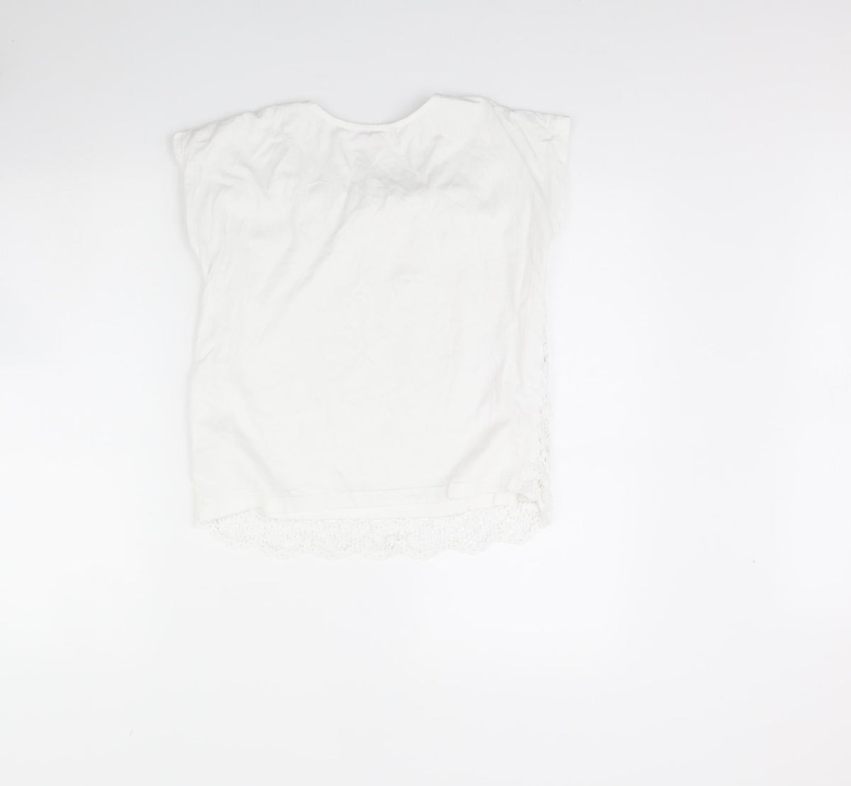 Back view of YD girls’ white basic t-shirt, size 12, years