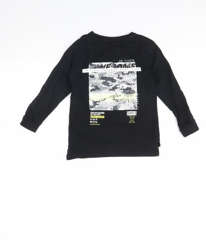 Back view of Primark boys’ black basic t-shirt, size 4, years