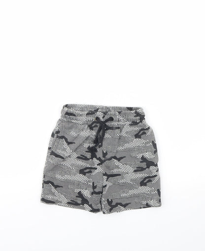 Nutmeg Boys Grey Camouflage  Sweat Shorts Size 4 Years