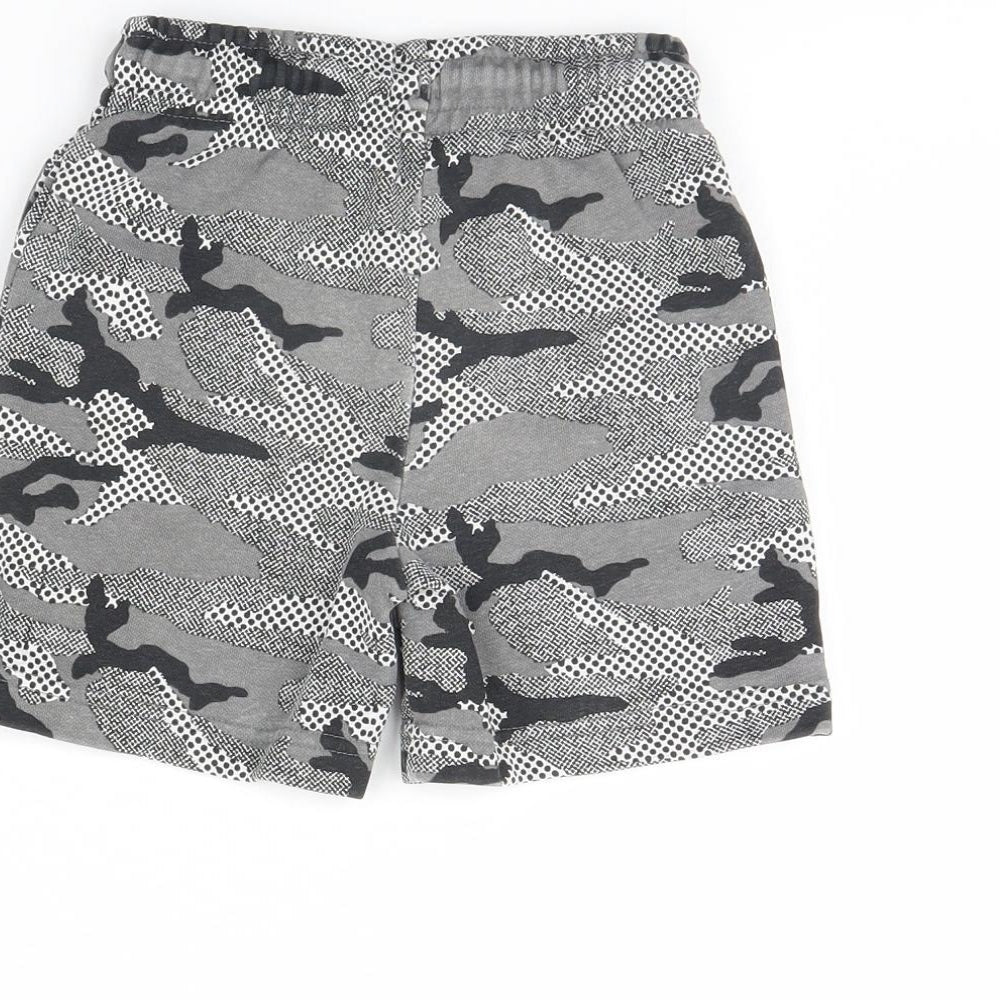 Nutmeg Boys Grey Camouflage  Sweat Shorts Size 4 Years