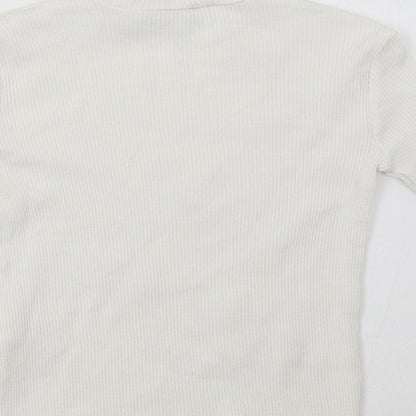 Brand and care label for Zara girls’ white pullover sweatshirt, size 6, years