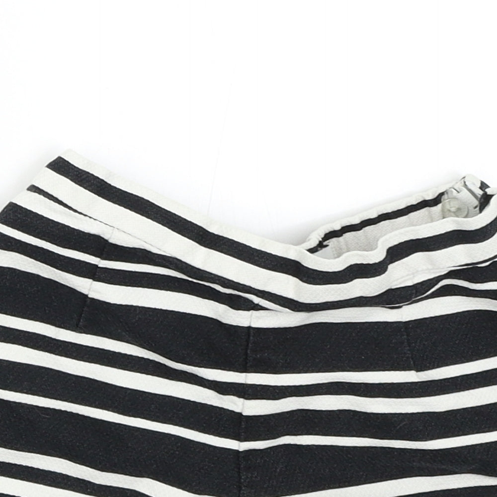 M&S Girls Black Striped  Hot Pants Shorts Size 5-6 Years