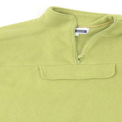Close-up detail of Alibi Active men’s green jumper, size XL