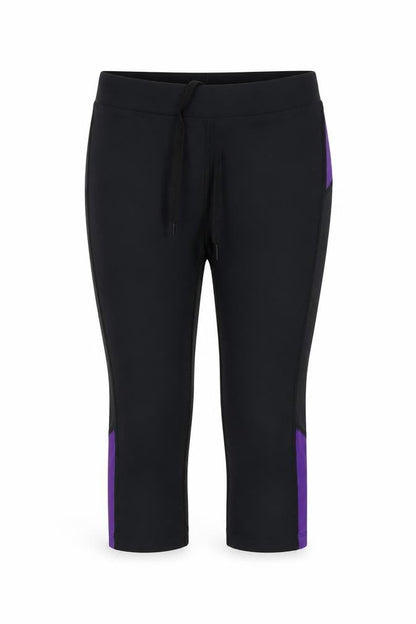 Front view of Preworn women’s black compression leggings, size UK 12, 17-inch leg