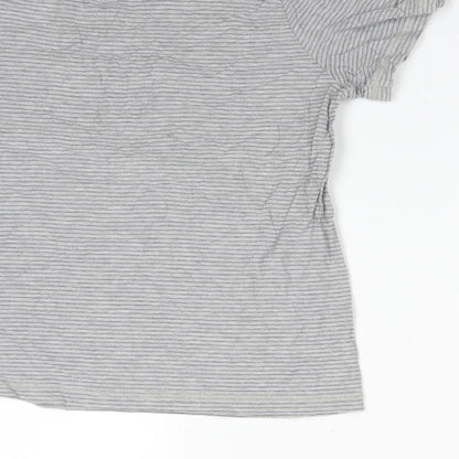 Brand and care label for F&F boys’ multicoloured striped basic t-shirt, size 10-11, years