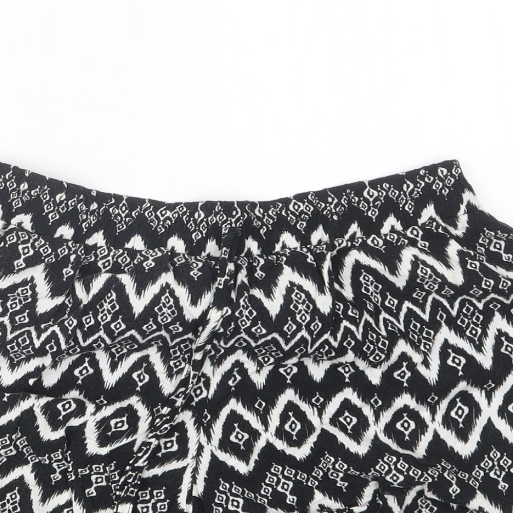 BeBop Womens Black Geometric  Bermuda Shorts Size M