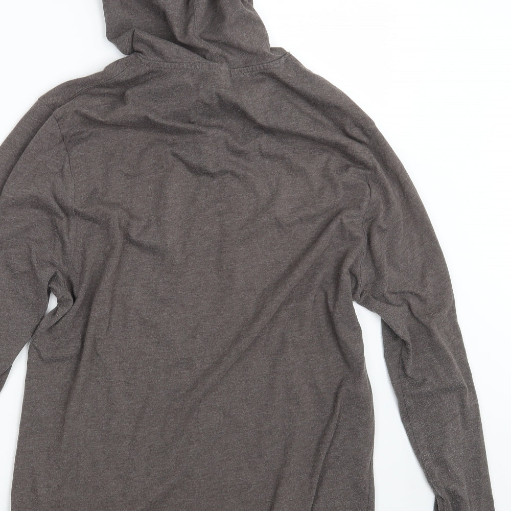Brand and care label for Awdisbrands men’s brown pullover sweatshirt, size M