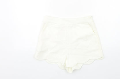 Boohoo Womens White   Hot Pants Shorts Size 6