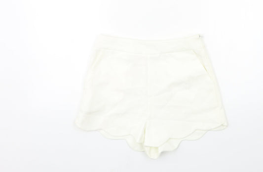 Boohoo Womens White   Hot Pants Shorts Size 6