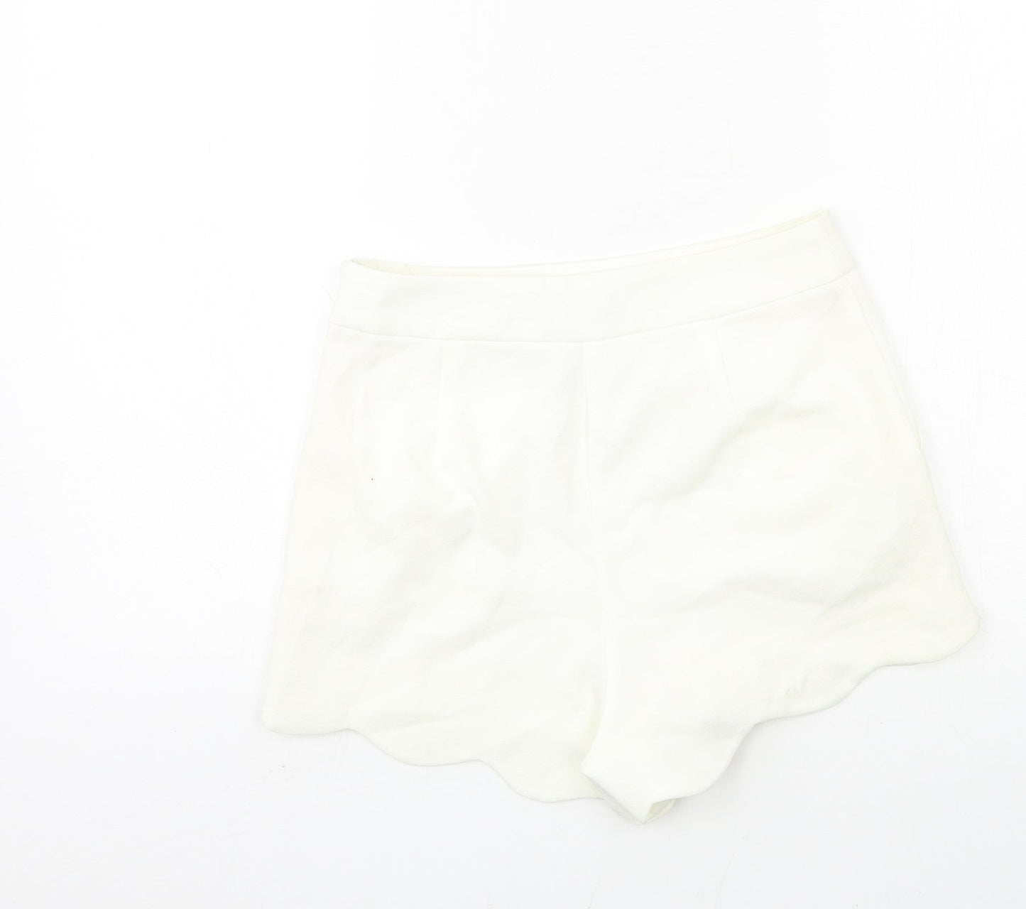 Boohoo Womens White   Hot Pants Shorts Size 6
