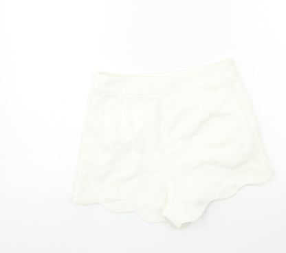Boohoo Womens White   Hot Pants Shorts Size 6