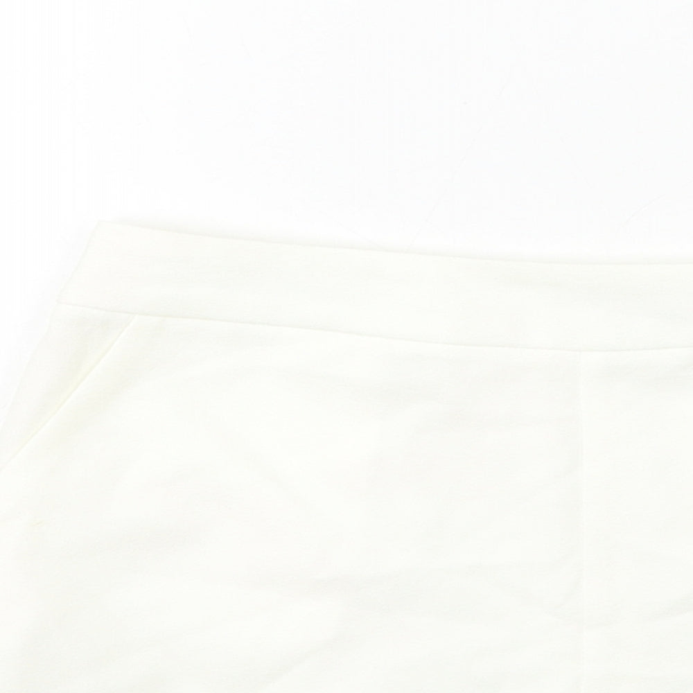 Boohoo Womens White   Hot Pants Shorts Size 6