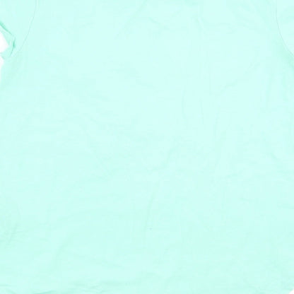 Brand and care label for Gap girls’ green basic t-shirt, size 8, years