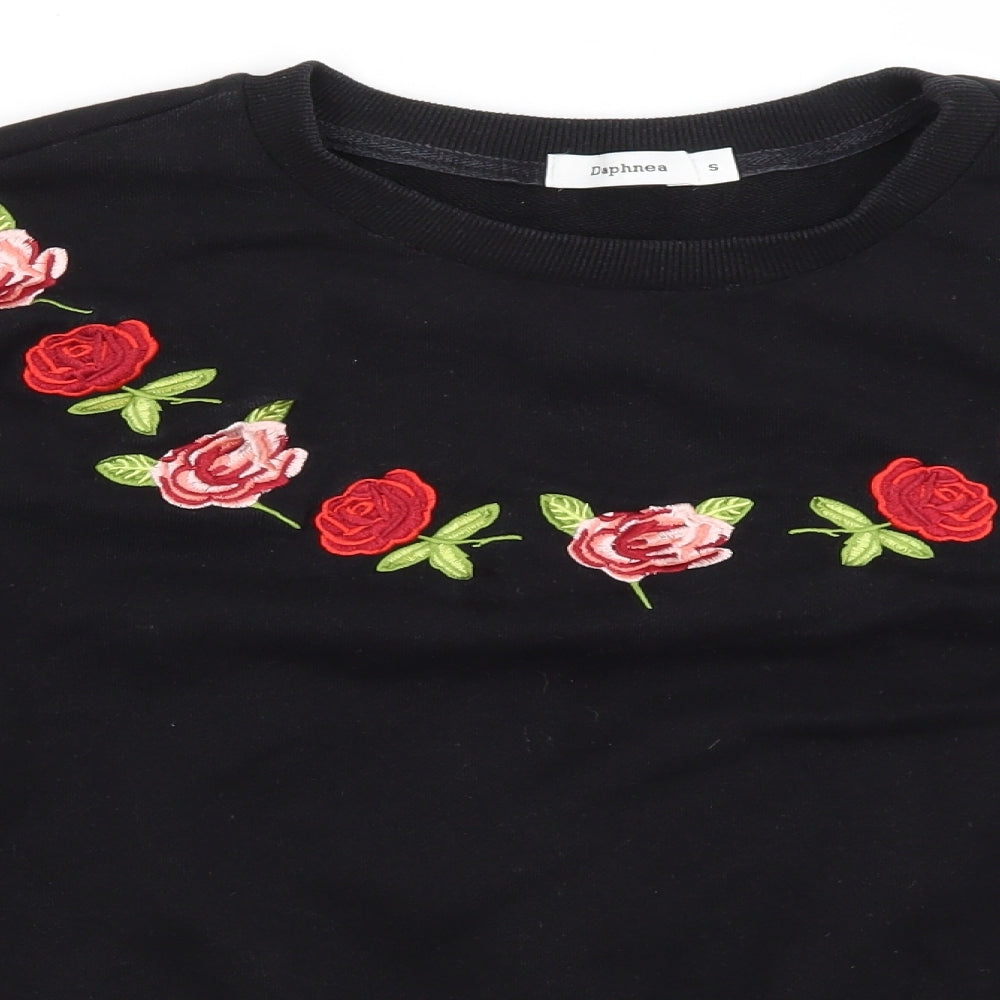 Close-up detail of Daphnea women’s black jumper, size S