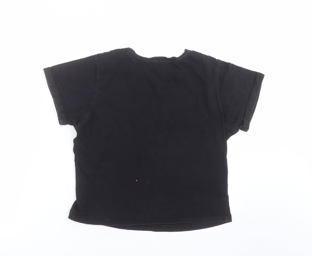Back view of New Look girls’ black basic t-shirt, size M, - sloth