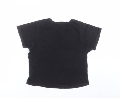 Back view of New Look girls’ black basic t-shirt, size M, - sloth