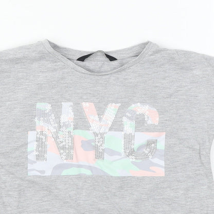 Close-up detail of George girls’ multicoloured basic t-shirt, size 5-6, years