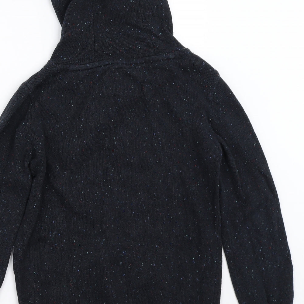 Brand and care label for RESERVED boys’ grey pullover hoodie, size 8, years