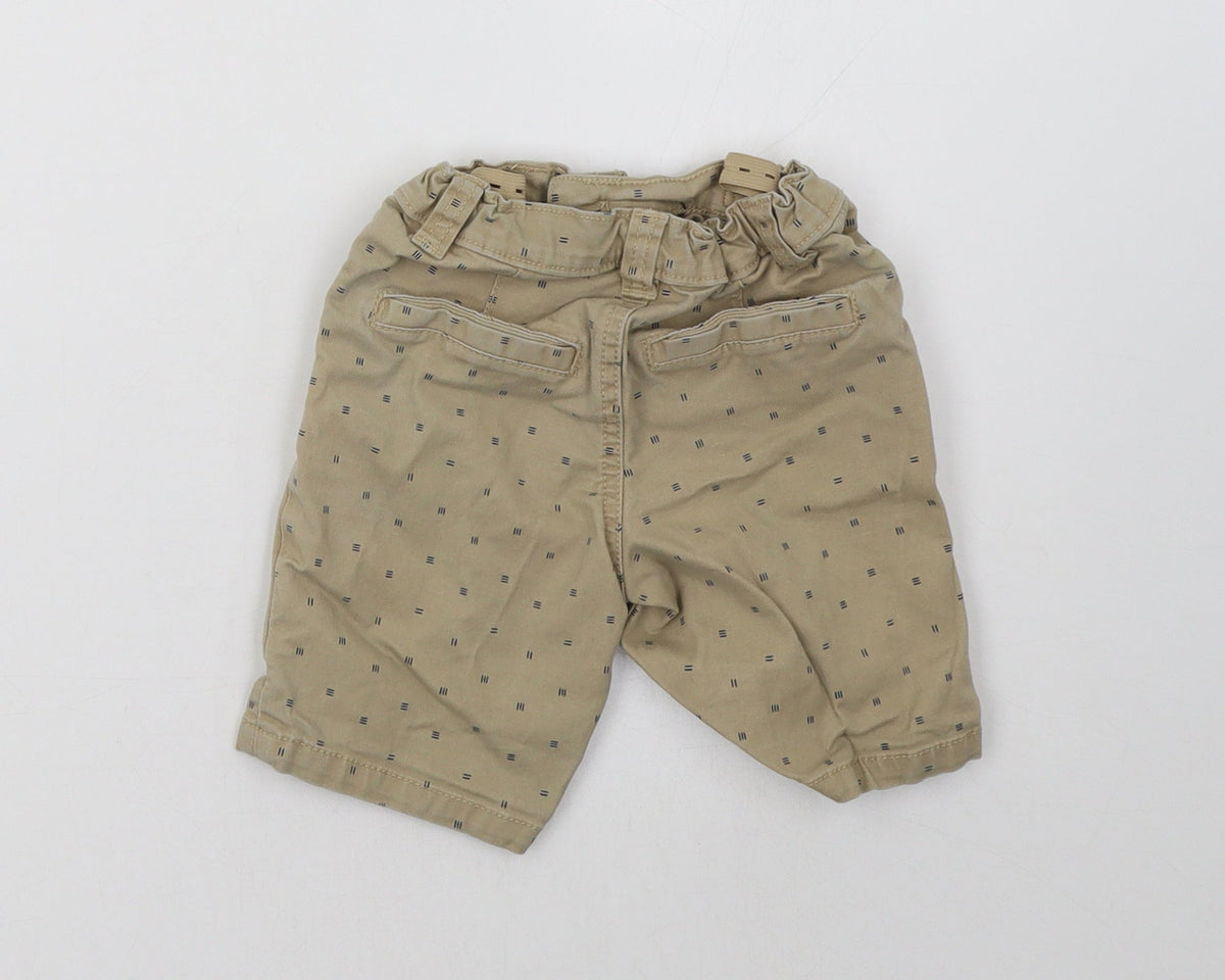 Back view of Primark boys’ beige trousers, size 2-3, years