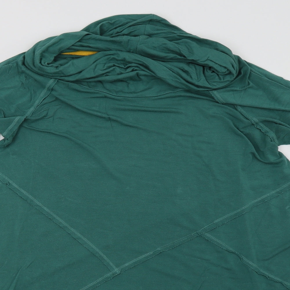 Close-up detail of Verve Ami women’s green pullover sweatshirt, size S