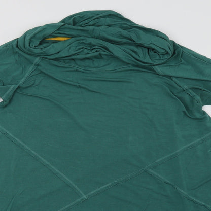 Close-up detail of Verve Ami women’s green pullover sweatshirt, size S