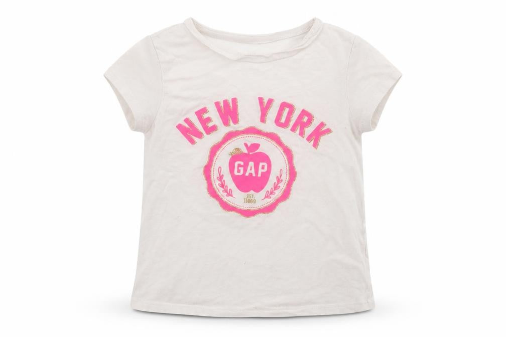Front view of Gap girls’ white basic t-shirt, size 4, years