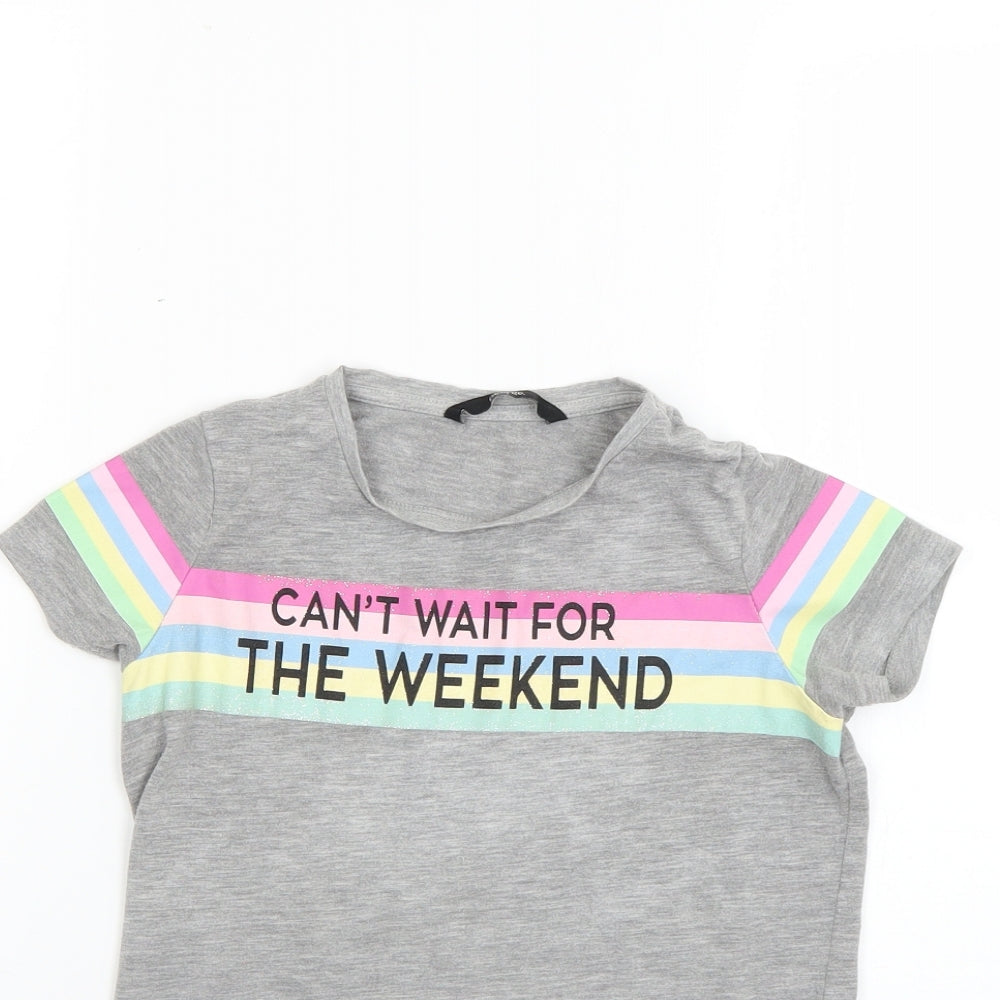 Close-up detail of George girls’ grey basic t-shirt, size 8-9, years