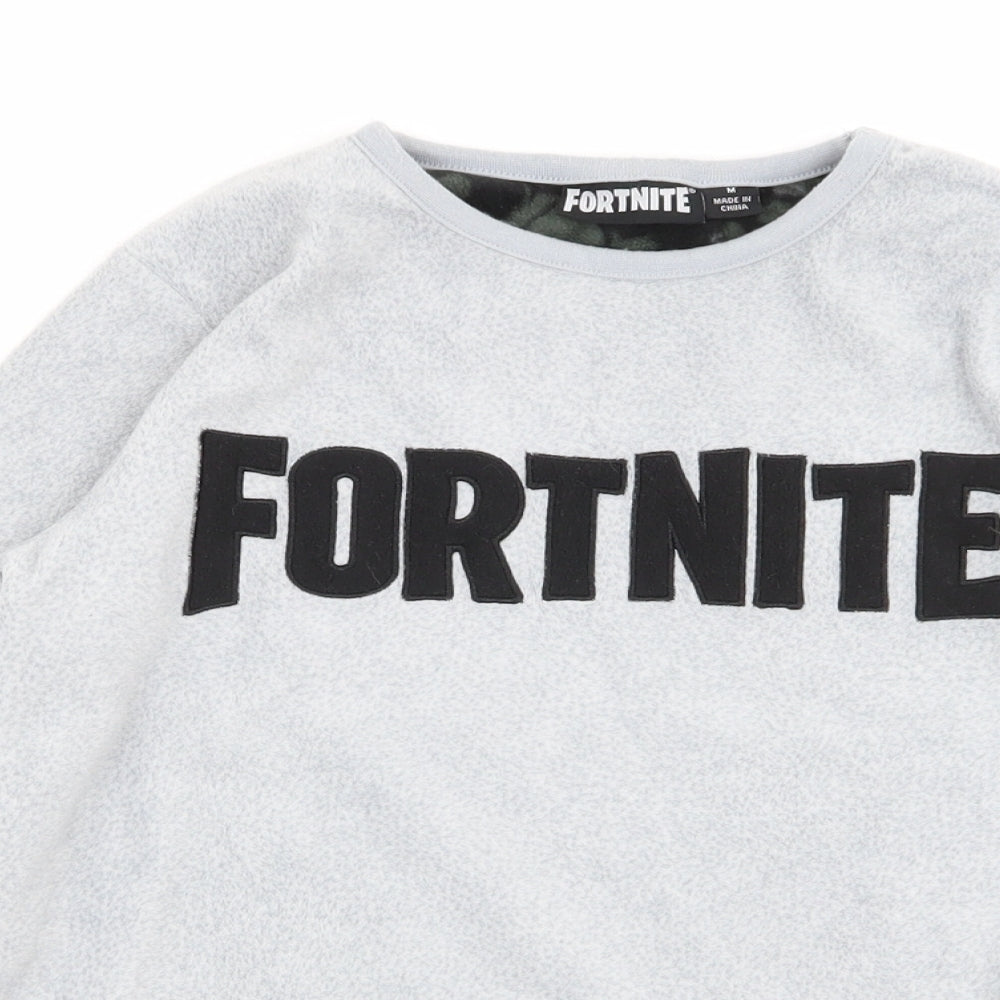 Close-up detail of fortnite boys’ grey solid pyjama top, size M