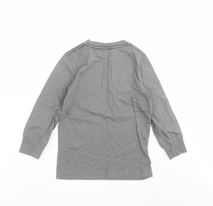GapKids Boys Grey   Basic T-Shirt Size 4-5 Years  - football
