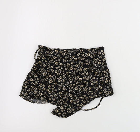 FOREVER 21 Womens Black Floral  Sweat Shorts Size XS