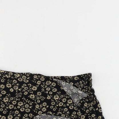 FOREVER 21 Womens Black Floral  Sweat Shorts Size XS