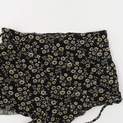 FOREVER 21 Womens Black Floral  Sweat Shorts Size XS