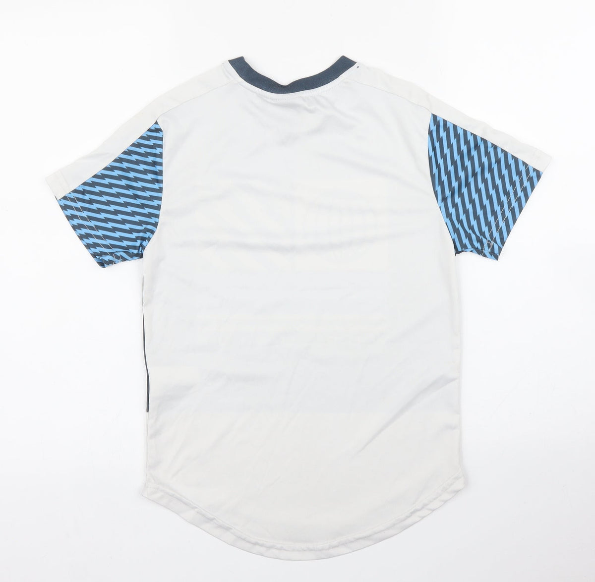 Back view of Beck & Hersey boys’ blue basic t-shirt, size 9, years