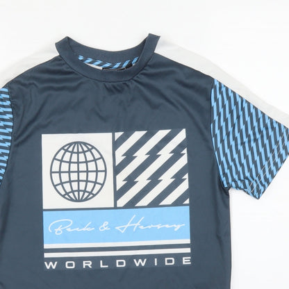 Close-up detail of Beck & Hersey boys’ blue basic t-shirt, size 9, years