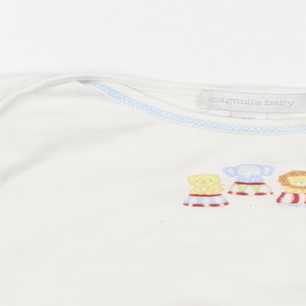 Close-up detail of Magnolia Baby White Basic T-Shirt, size 0-3, Months
