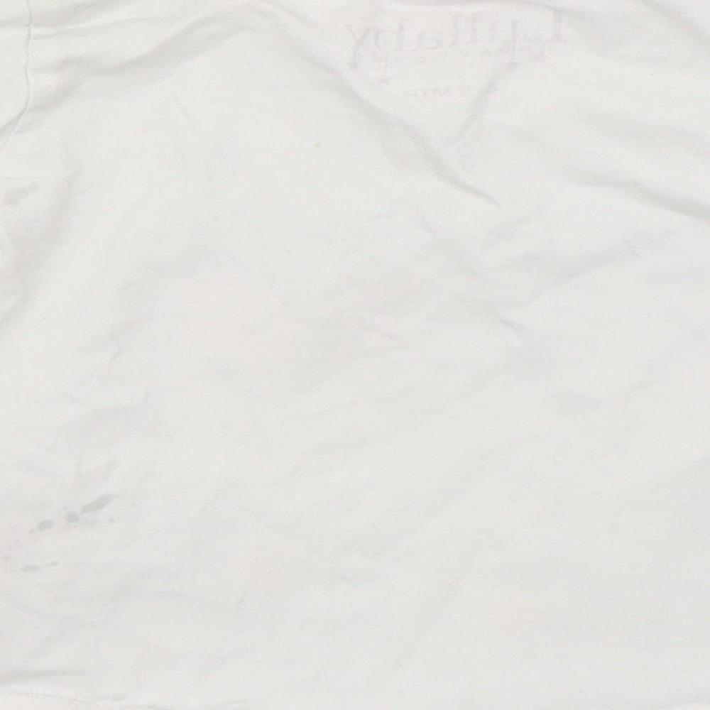 Brand and care label for LULLABY girls’ white basic t-shirt, size 6-9, months