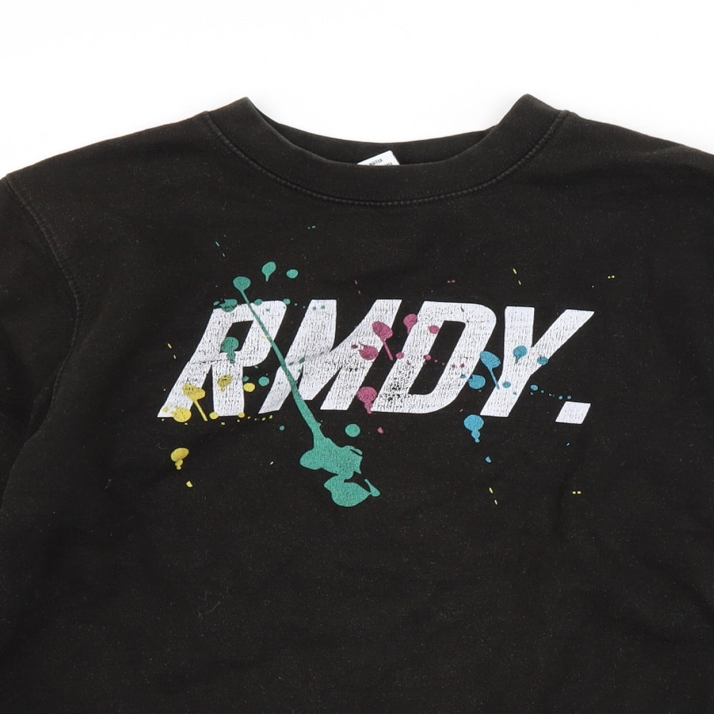Close-up detail of RMDY men’s black pullover sweatshirt