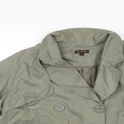 Close-up detail of Best Mountain women’s green jacket, size L